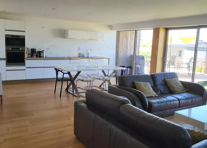 La Boite A Coucou, Appartement Pour 6 Personnes, Avec Jardin , Vue Mer, A 400 M De La Plage Pors Mabo